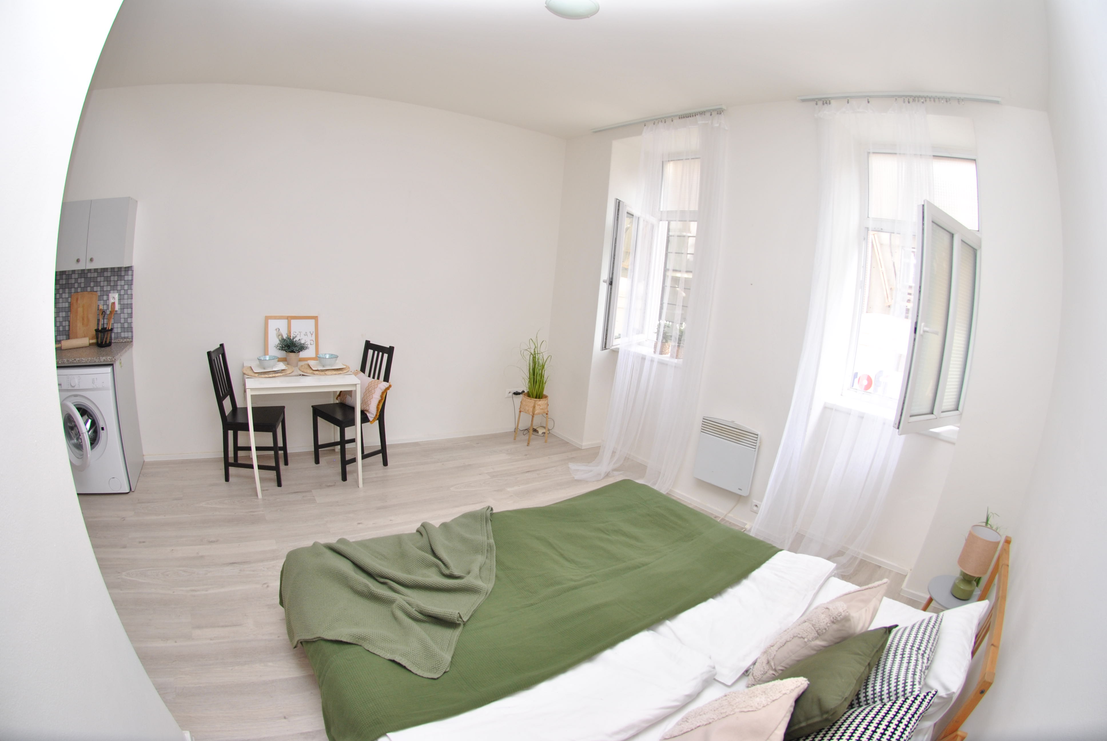 Moderní studio v blízkosti dětské nemocnice a centra města | K okamžitému nastěhování